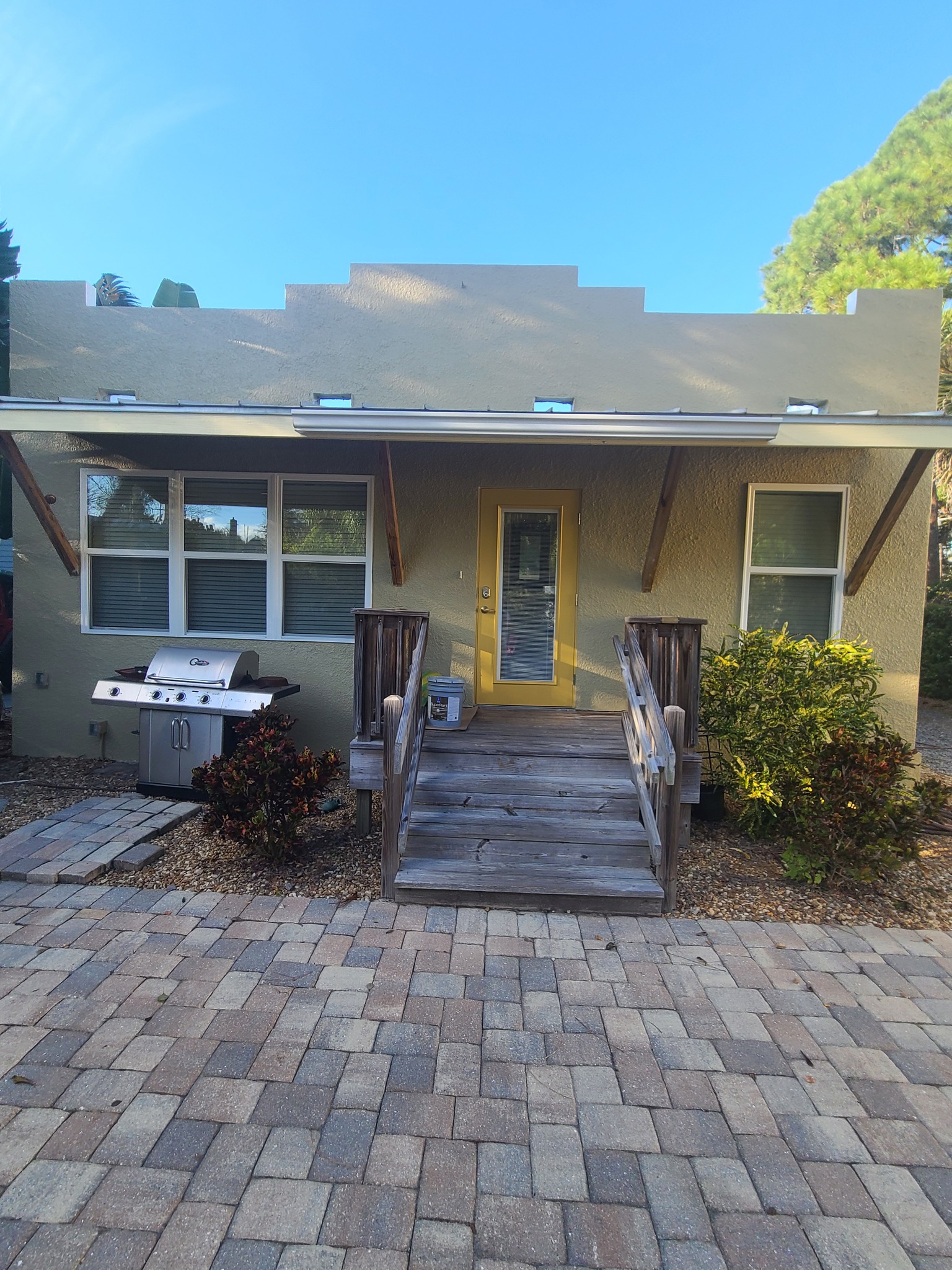 Exterior repaint work for a coastal Florida home